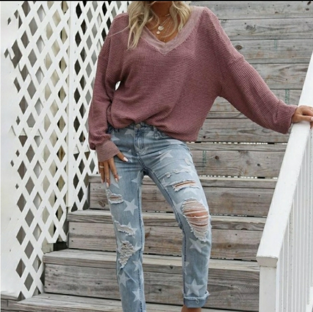 V-neck Waffle Knit Top - Picture 2 of 3
